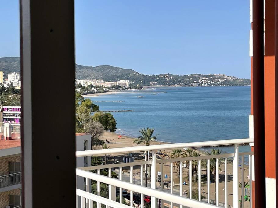 Incredible Seafront With Sunrise And Sunset Views Apartman Benicàssim Kültér fotó